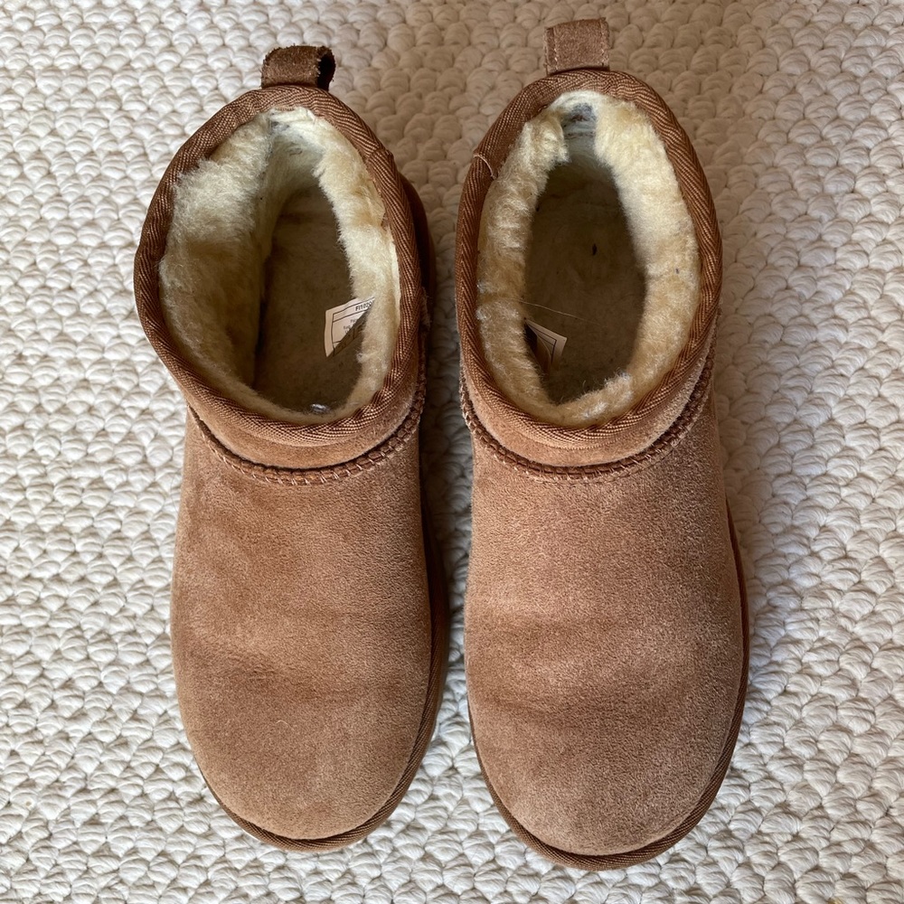 Ugh classic ultra mini boot